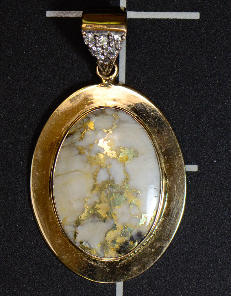 vintage california gold in quartz pendant with VS1 quality dimond and BU0304
